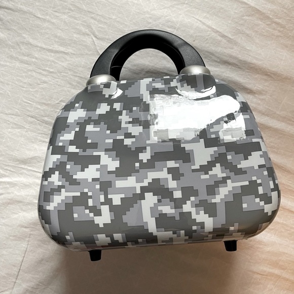 Heys small travel case - Picture 3 of 8